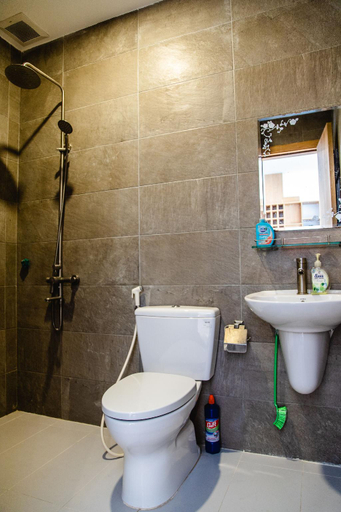 Bathroom 3, Minh Hung Apartment & Hotel, Da Nang
