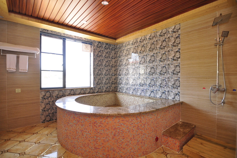 Bathroom, an Bishuiwan Hot Spring Hotel, Kunming