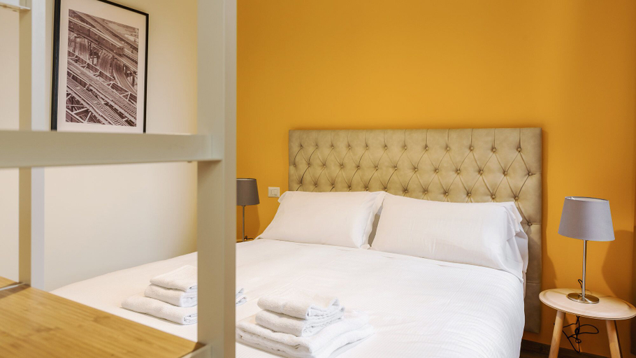 Bedroom 2, Mono A, Milano