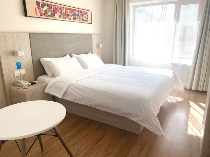 Bedroom, HUATing Hotel (Dehui Renmin Street), Changchun