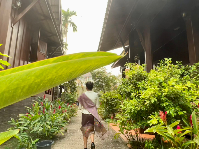 Others 5, Villa de Mekong, Vientiane