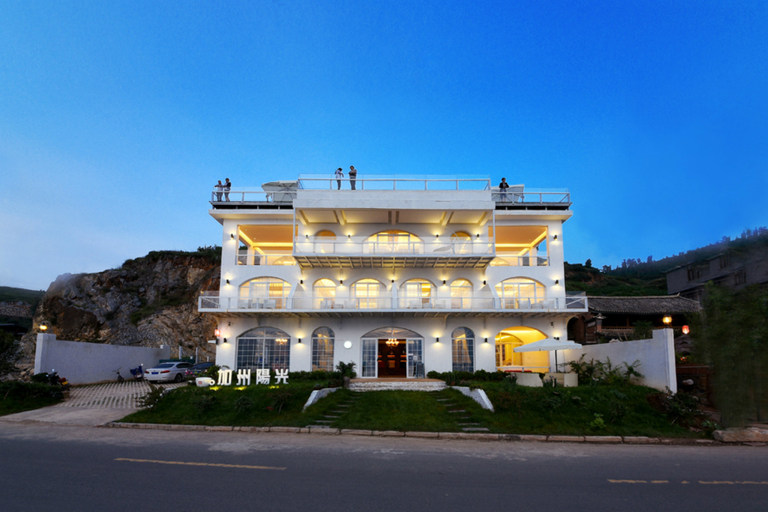 Exterior & Views 2, Erhai Lake View Resort Hotel Yuebo Jingyi, Dali Bai