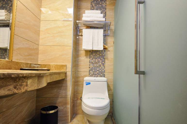 Bathroom 3, Super 8 Select  Hotel (Guangzhou Jiangnanxi Metro Station), Guangzhou