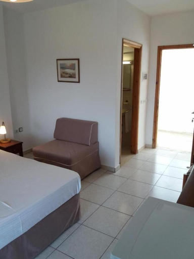 Bedroom 5, Theros Blu, Epirus