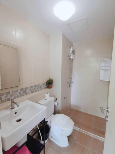 Bathroom, Baan Peang Ploen by Cherry, Hua Hin
