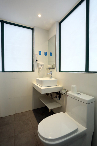 Bathroom 3, Hanting Hotel Changsha Wanjiali Plaza, Changsha