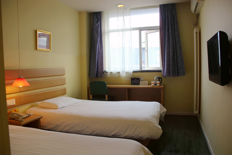 Bedroom 3, Homeinn Selected Hotel (Beijing Beihai Park Peking University Hospital), Beijing
