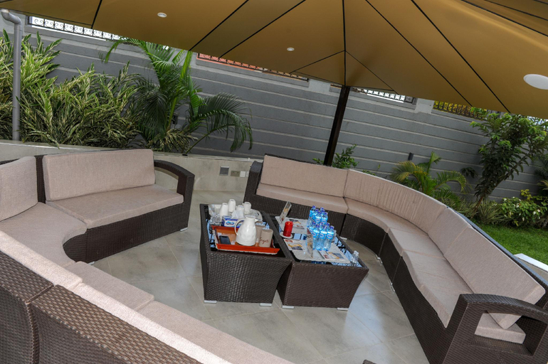 Sport & Beauty 5, Eric Wilkins Apartments, Jinja