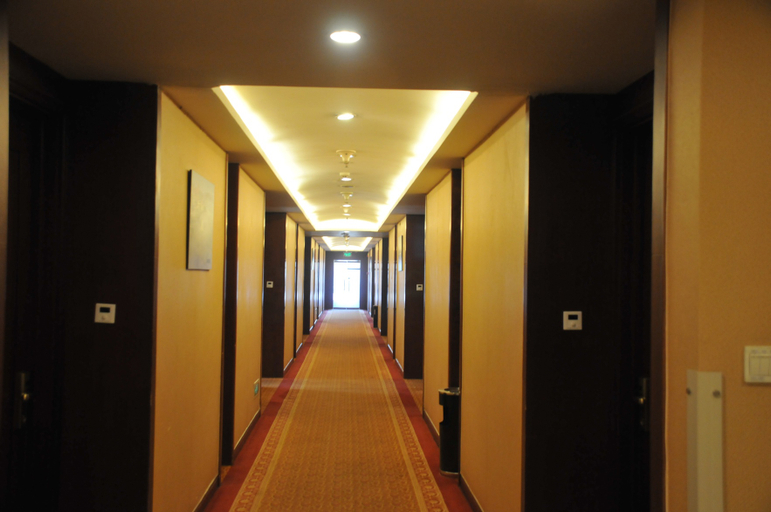 Others 4, Beijing Yantai Mountain Business Club, Beijing