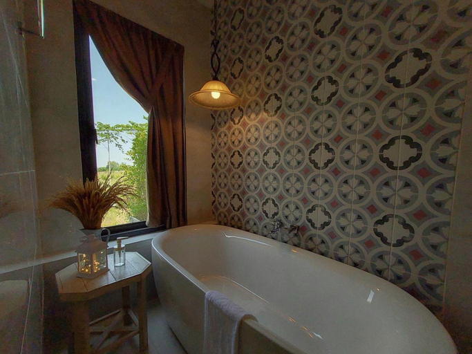 Bathroom 4, Tubtao Sleepy Hill, Pak Chong