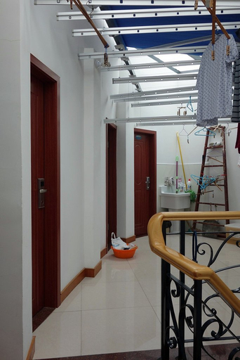 Others 4, Dongxiang Hostel, Shanghai