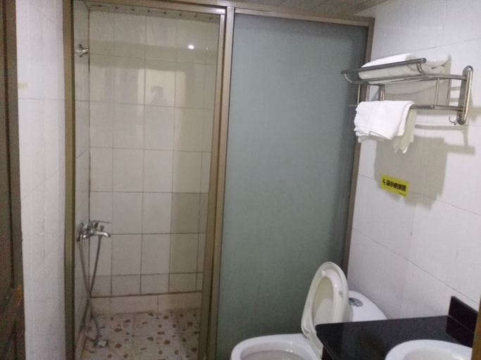 Bathroom 2, Wuhao Business Hotel, Shanghai