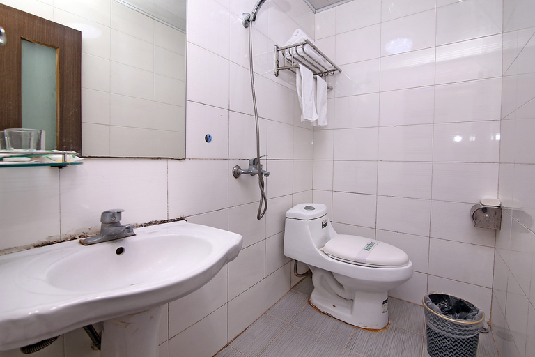 Bathroom 3, Jiangyang Business Hotel (Shanghai Shuangyang Road), Shanghai