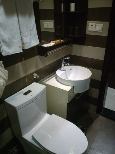 Bathroom 3, Shaoxing Jiawaijia Hotel (Lu Xun Hometown), Shaoxing