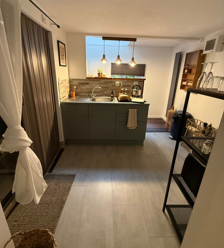 Private kitchen, Sleeps2-ruralstudio-dobcross-saddleworth, Oldham