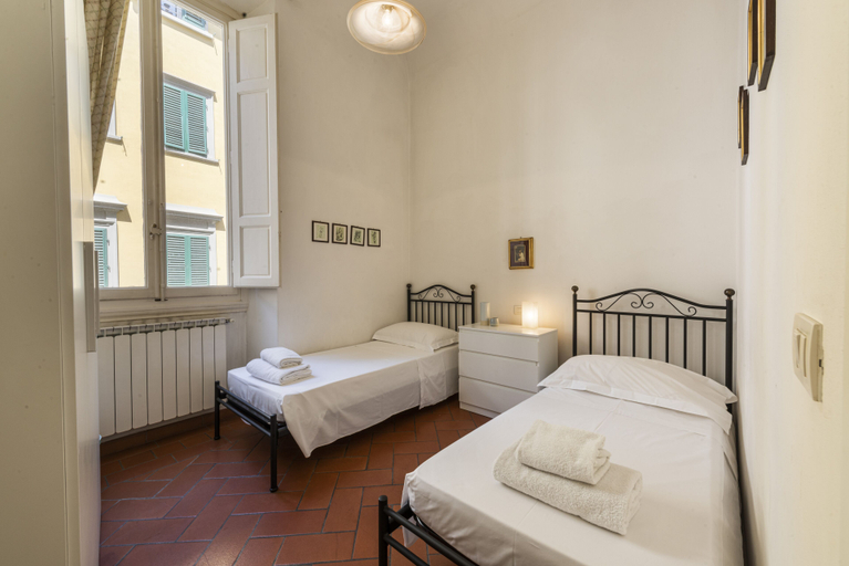 Bedroom, Casa Ghibellina by Mmega, Florence