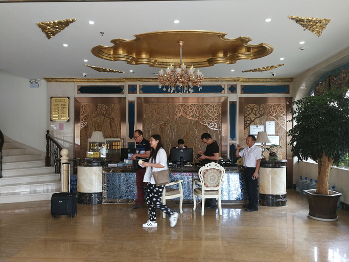 Others 5, Water Town Hotel (Jiaolian Square), Wenshan Zhuang and Miao