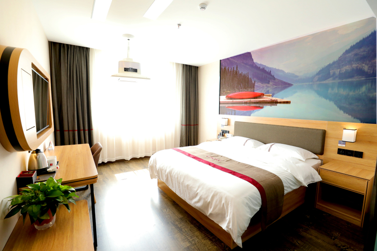 Bedroom, Shankee Hotel (Pingquan Central Plaza), Chengde