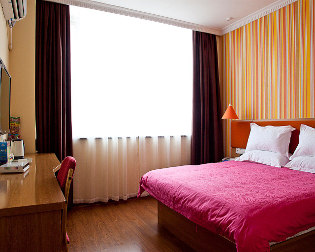 Bedroom 3, GreenTree Inn Express Hotel (Shanghai Songjiang Sijing Subway Station), Shanghai