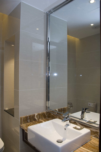 Bathroom, San Jiang International Hotel, Huangshi