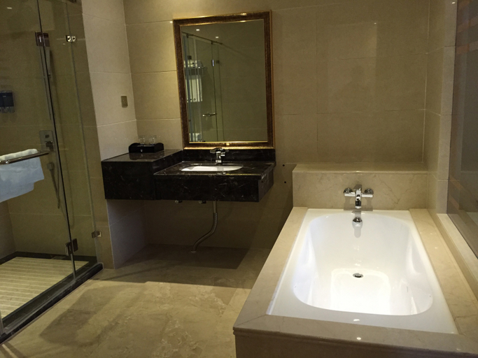 Bathroom 4, Vienna Hotel Jiangsu Changzhou Zouqu Lamp Market, Changzhou
