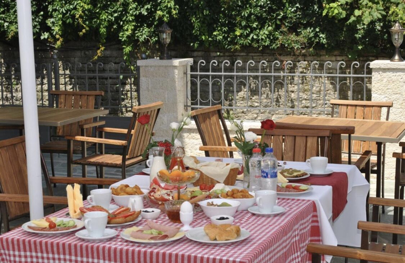 Food & Drinks 4, Hotel Kastro, Gjirokastrës