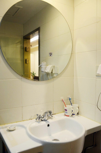 Bathroom 4, Hanting Hotel Ningbo Children Park, Ningbo