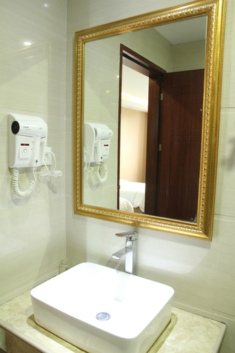 Bathroom 2, Hong Da Hotel, Maoming