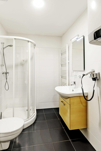 Bathroom 3, eFi Palace Hotel, Brno