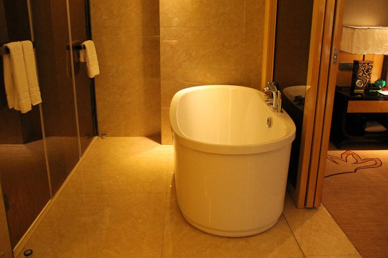 Bathroom, Yuyang International Hotel, Zhangye