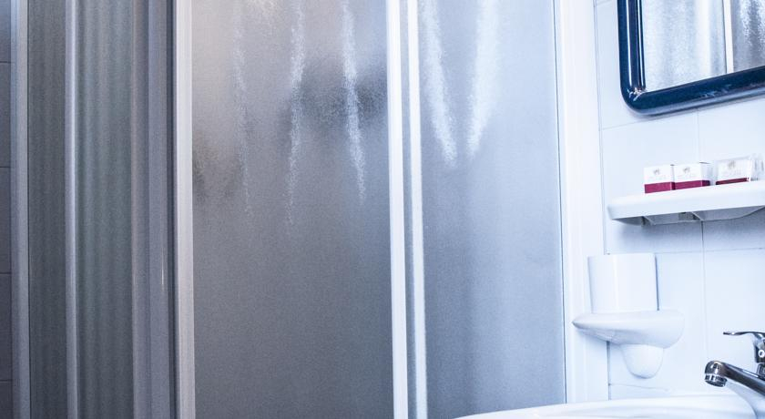 Bathroom, Hotel Madera, Venezia