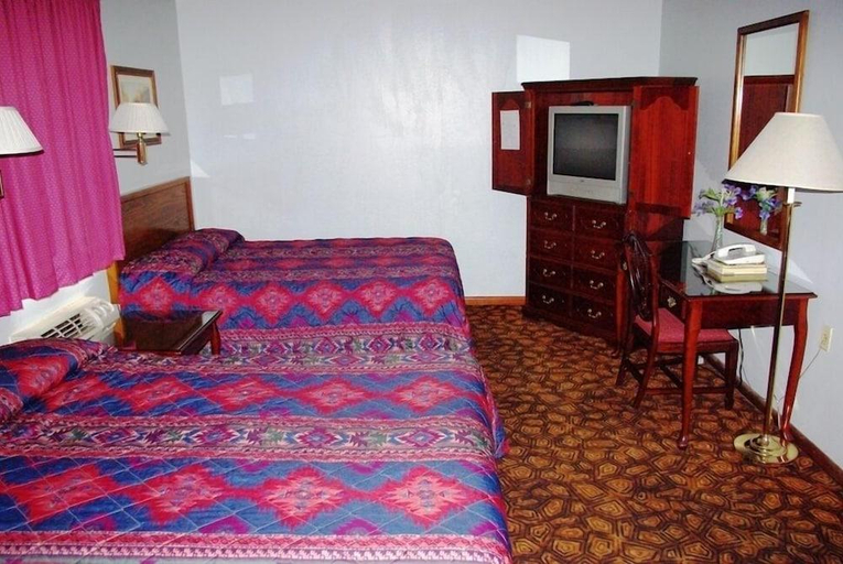 Bedroom 4, Blue Spruce Motel, Prowers