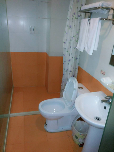 Bathroom 3, Jilai Hotel, Shanghai