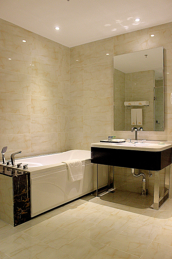 Bathroom 4, Pacific Regency Hotel Shenyang, Shenyang