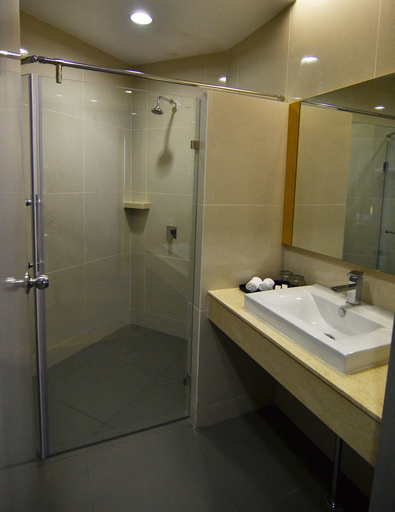Bathroom 4, NO5, Penampang