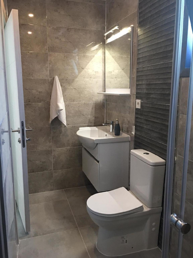 Bathroom, Elyada Otel & Bağ Evi, Bozcaada