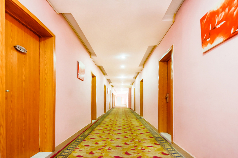 Others 4, Court Hotel, Chongqing