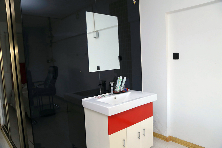 Bathroom 3, High-Space Hotel, Dalian