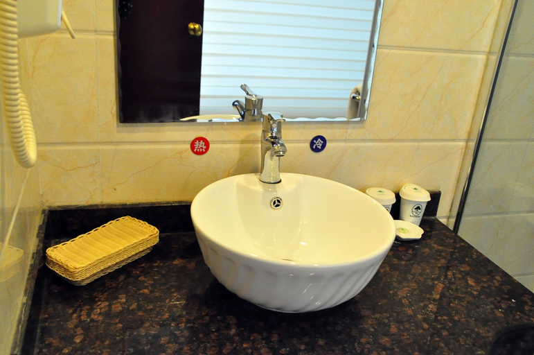 Bathroom 2, GreenTree Inn (Ma'anshan Hongqi South Road), Ma'anshan