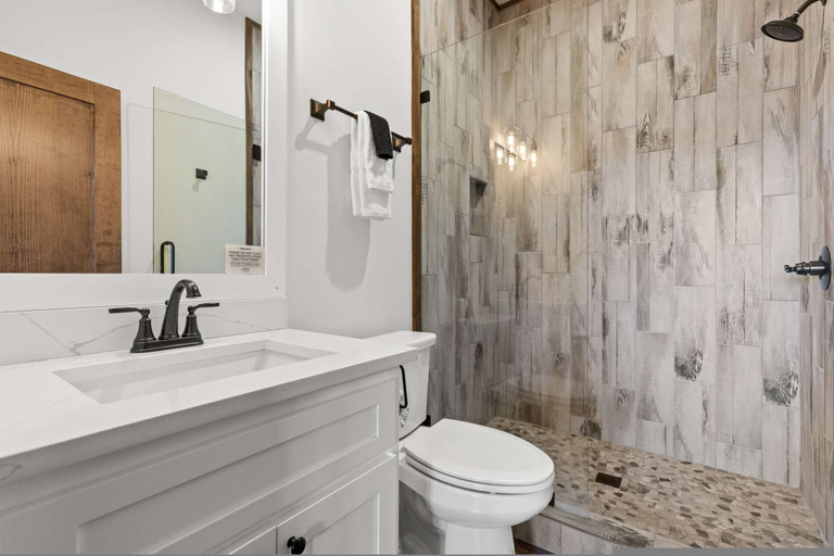 Room 5, 2-level Deck - Stunning Views - Hot Tub - Fire Pit, Gilmer