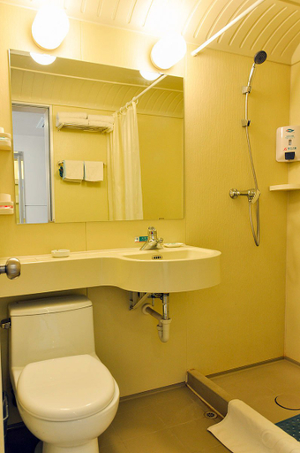 Bathroom 3, Jinjiang Inn Chengde Mountain Resort Huancheng South Road, Chengde