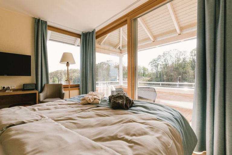 Bedroom 2, Insel der Sinne Naturhotel, Görlitz
