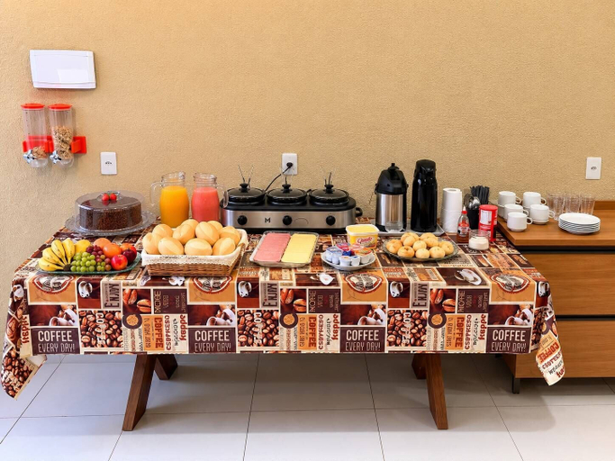 Dining, HOTEL IDEAL 2, Inocência