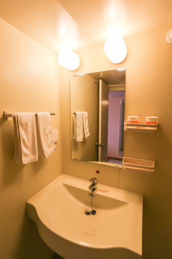 Bathroom, Homeinn · neo (Xi'an Bell Tower Yongningmen Subway Station), Xi'an