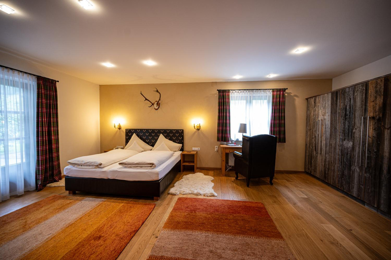 Bedroom 3, Hotel Hartenfels, Bludenz