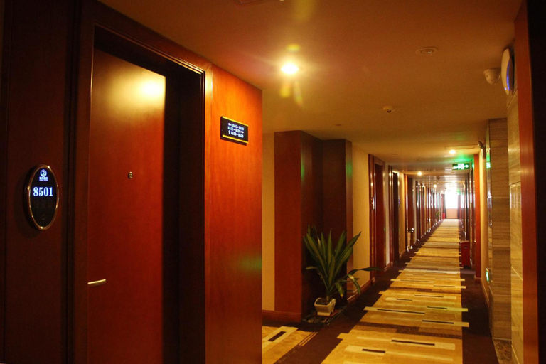 Others 2, Lucky Hotel, Zhongshan
