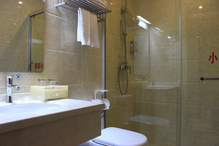 Bathroom 2, Shenyang Hotel, Shenyang