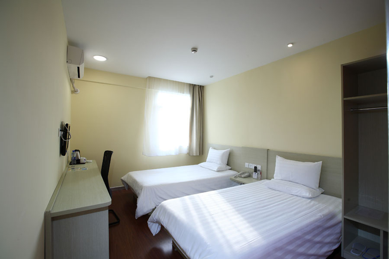 Bedroom 2, HanTingホテル(上海徐家匯漕寶路地下鉄駅)(Hanting Express (Shanghai Xujiahui Caobao Road Subway Station)), Shanghai
