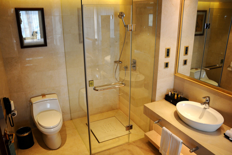 Bathroom, Fengda International Hotel, Hefei