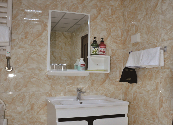 Bathroom, Donghaicheng Holiday Apartment